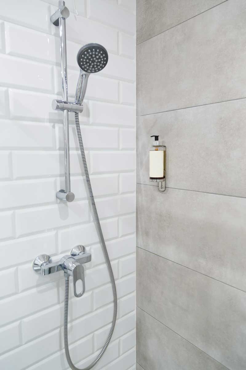 shower fixtures